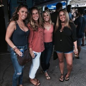 Meet your Posher, Lori